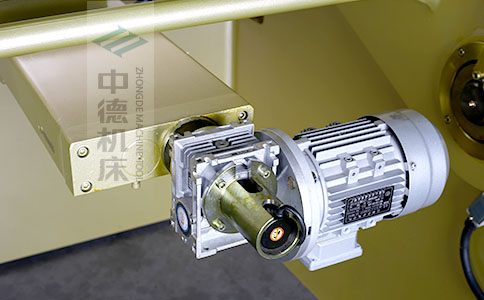 ZDS-840后檔料減速電機(jī)，質(zhì)量好，模擬運(yùn)算定位速度快.jpg